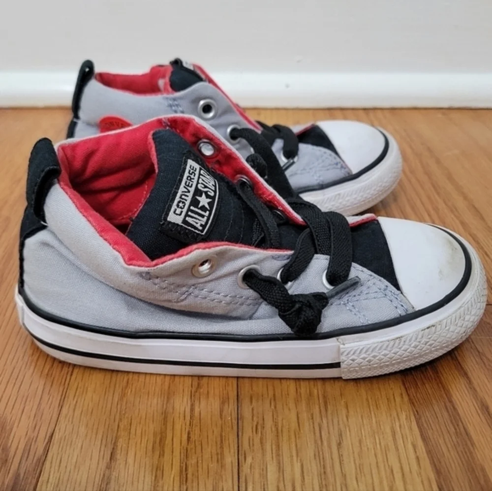 Converse Little Boys' Chuck Taylor All Star Street Mid Casual Sneakers Size 8‎